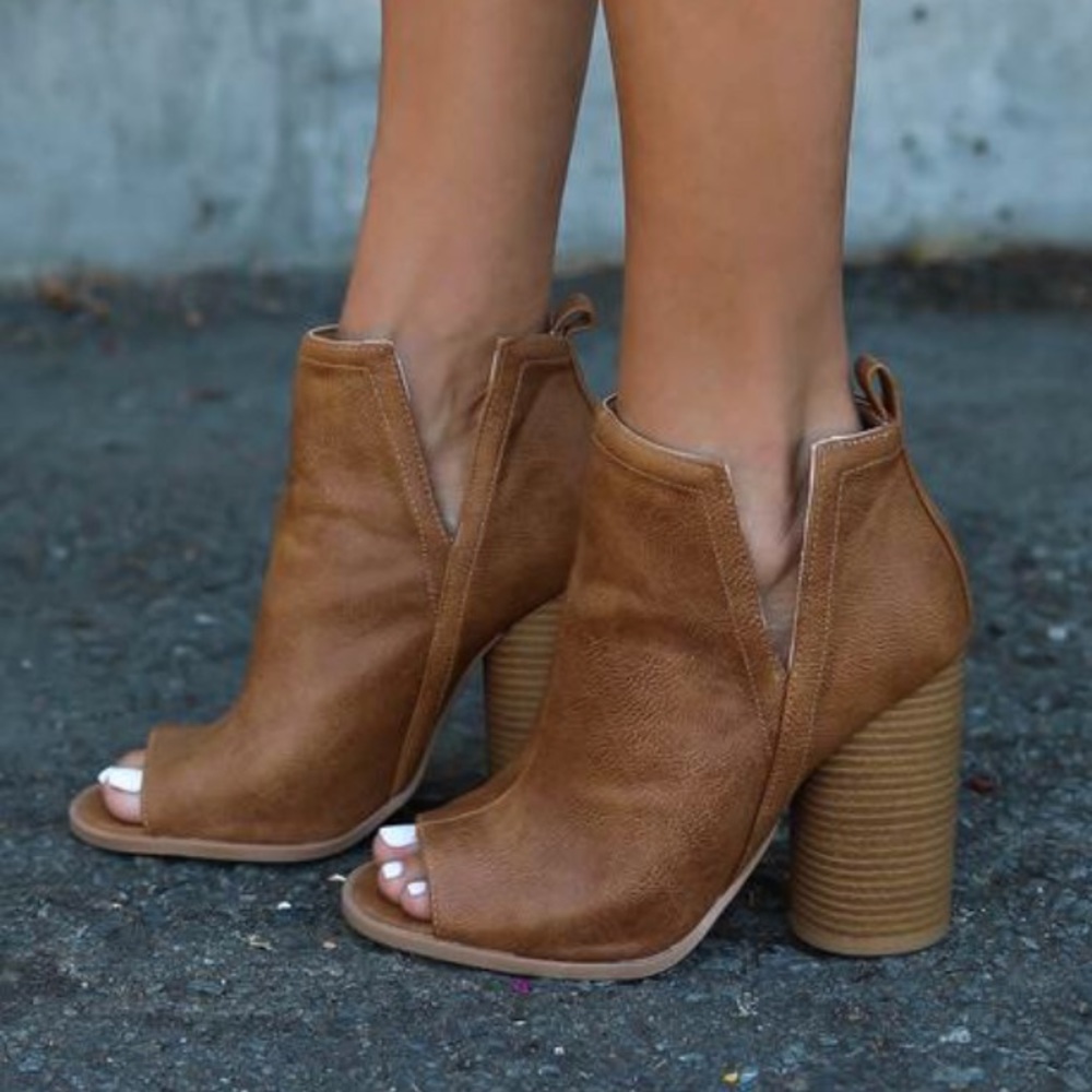 Vici Collection peep toe bootie - tan